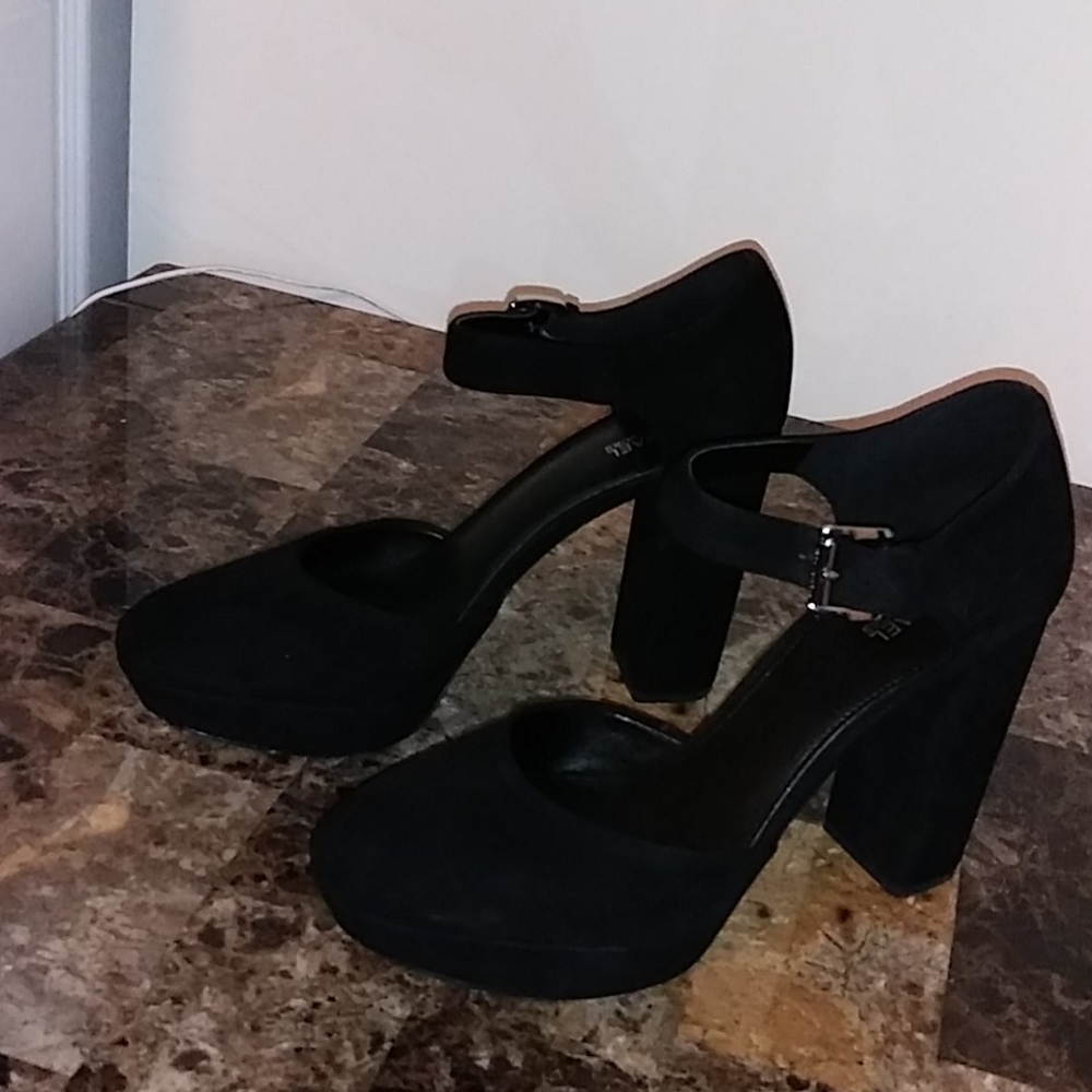 Michael Kors Women's size 8 1/2
